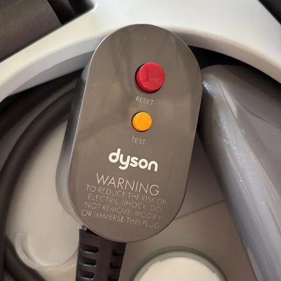 Dyson Supersonic Hair Blow Dryer with Attachments. Excellent condition - Picture 6 of 7